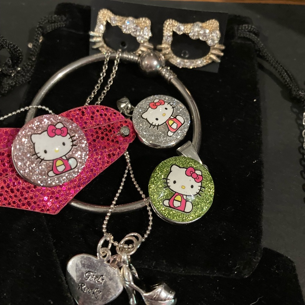 Hello Kitty inspired Gift Set - Picture 2 of 9